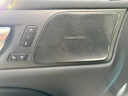 Photo 17 Volvo V60  B4 197 ch DCT7