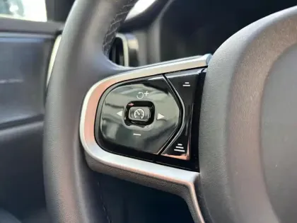 Photo 24 Volvo V60  B4 197 ch DCT7