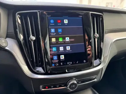 Photo 11 Volvo V60  B4 197 ch DCT7