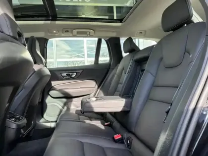 Photo 30 Volvo V60  B4 197 ch DCT7