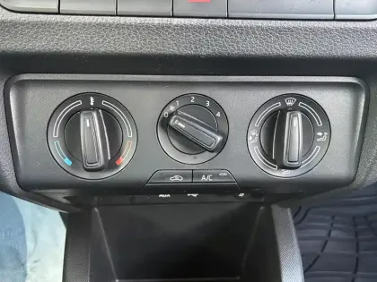 Photo 15 Skoda Fabia  1.0 TSI 95 ch Greentec