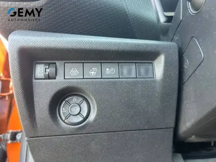 Photo 12 Citroën C4 e- 136 ch Automatique