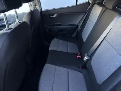 Photo 8 Kia Stonic  1.0 T-GDi 115 ch MHEV DCT7