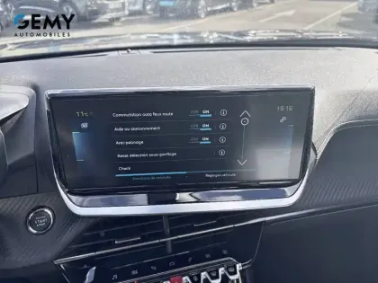 Photo 15 Peugeot 2008  Electrique 136 ch