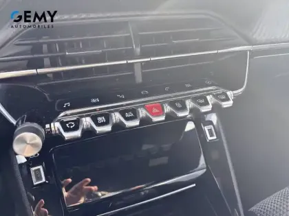 Photo 16 Peugeot 2008  Electrique 136 ch