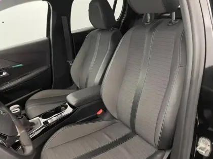 Photo 13 Peugeot 208  PureTech 100 S&S BVM6