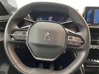 Photo 22 Peugeot 208  PureTech 100 S&S BVM6