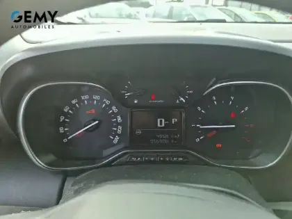 Photo 13 Citroën C3 Aircross  PureTech 130 S&S EAT6