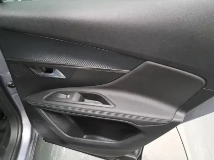 Photo 21 Peugeot 3008  BlueHDi 130ch S&S EAT8