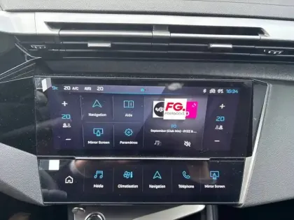 Photo 20 Peugeot 308  Hybrid 145 e-DCS6