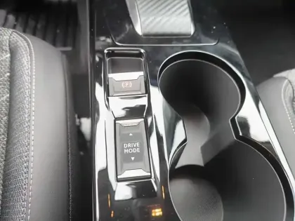 Photo 57 Peugeot 208  Hybrid 110 e-DCS6