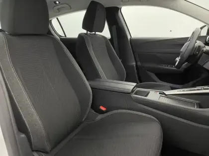 Photo 26 Peugeot 308  PHEV 180 e-EAT8