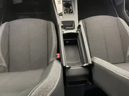 Photo 24 Peugeot 308  PHEV 180 e-EAT8