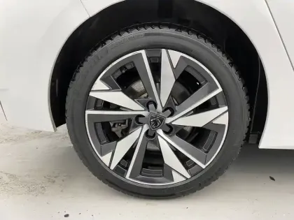 Photo 18 Peugeot 308  PHEV 180 e-EAT8