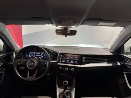 Photo 11 Audi A1  Sportback 30 TFSI 110 ch S tronic 7