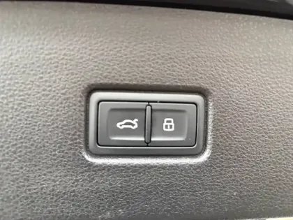 Photo 33 Audi Q5  Sportback 55 TFSIe 367 S tronic 7 Quattro