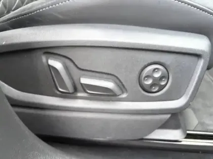 Photo 29 Audi Q5  Sportback 55 TFSIe 367 S tronic 7 Quattro