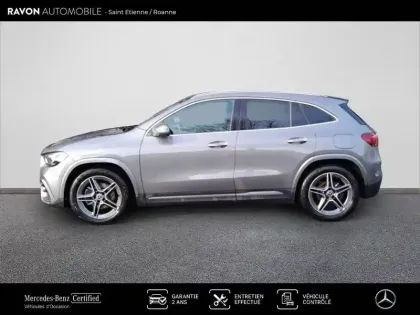 Photo 14 Mercedes GLA  200 d 8G-DCT