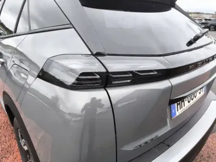 Photo 16 Peugeot 2008  Hybrid 145 e-DCS6