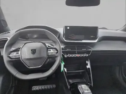 Photo 47 Peugeot 2008  Hybrid 145 e-DCS6