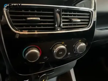 Photo 13 Renault Clio  TCe 90 Energy