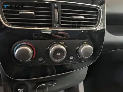 Photo 12 Renault Clio  TCe 90 Energy