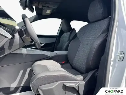 Photo 36 Peugeot 3008  Electrique 210 ch 73 kWh