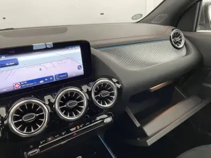 Photo 18 Mercedes EQA  250+