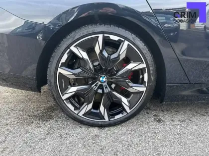 Photo 14 BMW Serie 5 Touring 550e xDrive PHEV 489 ch BVA8