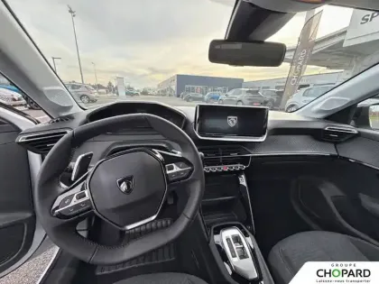 Photo 25 Peugeot 208  Hybrid 100 e-DCS6