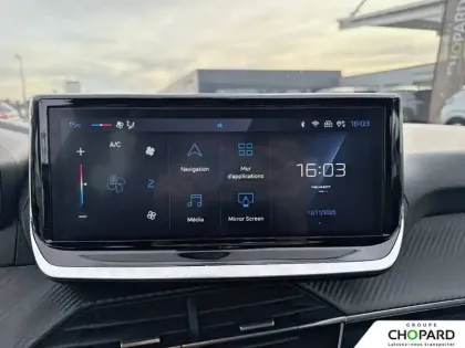 Photo 37 Peugeot 208  Hybrid 100 e-DCS6