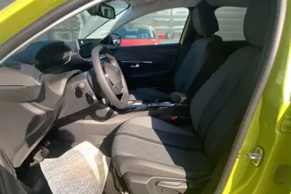 Photo 47 Peugeot 208  Hybrid 110 e-DCS6