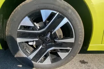 Photo 11 Peugeot 208 Gén. II Ph2 Allure 5