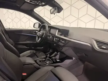 Photo 10 BMW Serie 1 120i 178 ch DKG7