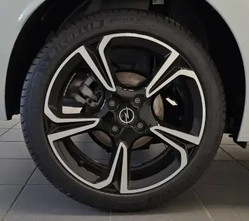 Photo 83 Opel Corsa  1.2 Turbo 100 ch BVA8