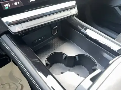 Photo 54 Renault Austral  E-Tech hybrid 200