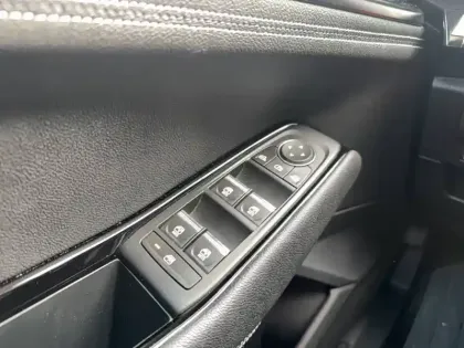 Photo 36 Renault Austral  E-Tech hybrid 200