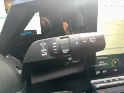 Photo 42 Renault Austral  E-Tech hybrid 200