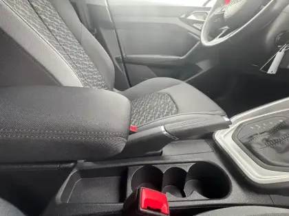 Photo 30 Audi A1  Sportback 25 TFSI 95 ch S tronic 7