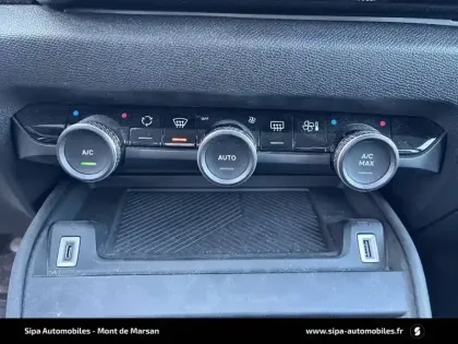 Photo 22 Citroën C4  BlueHDi 110 S&S BVM6