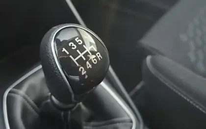 Photo 11 Ford Fiesta  1.0 ESSENCE / FLEXIFUEL 95 S&S BVM6