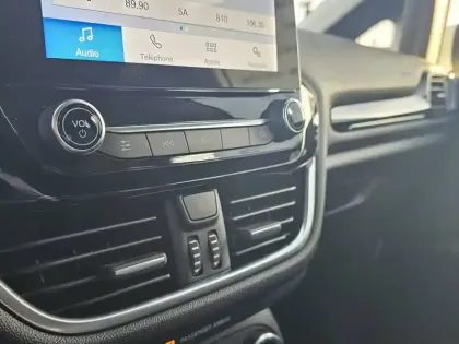 Photo 9 Ford Fiesta  1.0 ESSENCE / FLEXIFUEL 95 S&S BVM6