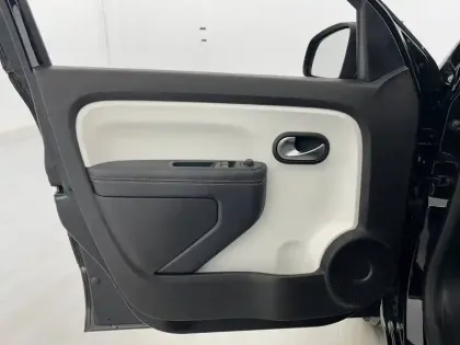 Photo 10 Renault Twingo  III Achat Intégral - 21