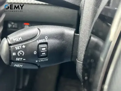 Photo 17 Peugeot 208  Electrique 50 kWh 136ch