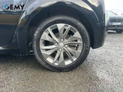 Photo 11 Peugeot 208  Electrique 50 kWh 136ch