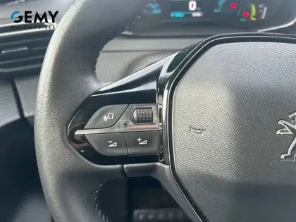 Photo 20 Peugeot 208  Electrique 50 kWh 136ch