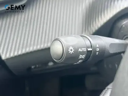 Photo 18 Peugeot 208  Electrique 50 kWh 136ch