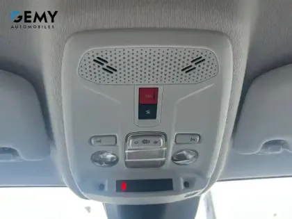 Photo 31 Peugeot 208  Electrique 50 kWh 136ch