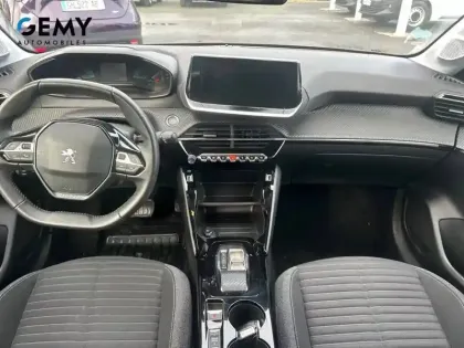 Photo 7 Peugeot 208  Electrique 50 kWh 136ch