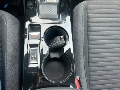 Photo 23 Peugeot 208  Electrique 50 kWh 136ch